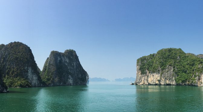 Frau Karrer entdeckt Indochina, Teil 2: In der Bucht von Ha Long